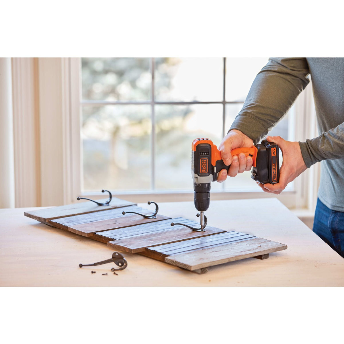 20V MAX* POWERCONNECT? Cordless Drill with 64-Piece Home Project Kit and Tool Box, Battery and Charger Included